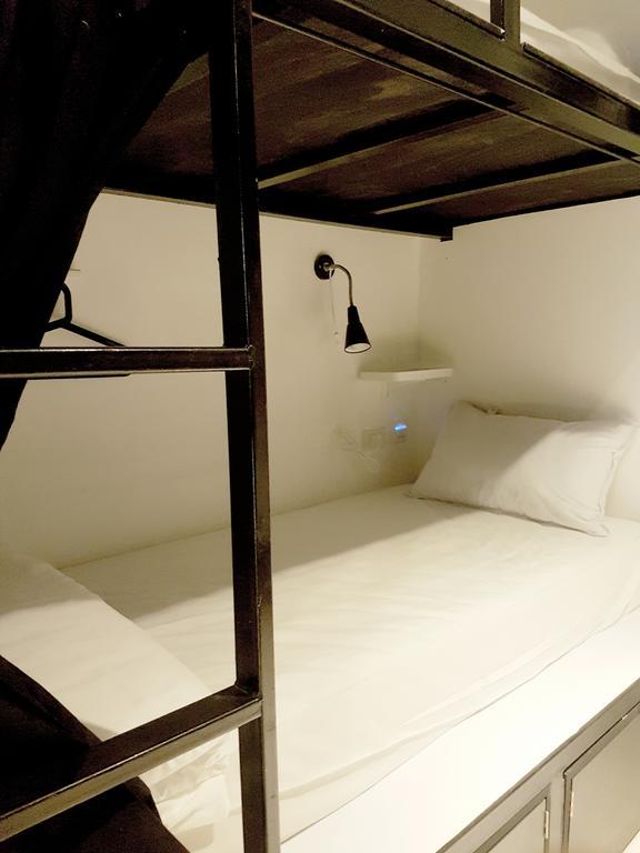 Seek Sleep Hostel 방콕 외부 사진